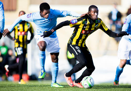 Benjamin Fadi, Malmö FF, i kamp med, Dioh Williams, Häcken