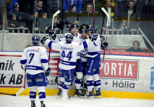 Jubel  1-2 målet av Leksands nr 32 Jens Bergenström