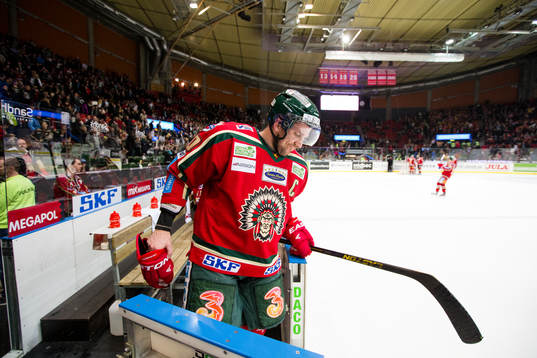 Joel Lundqvist, Frölundas kapten deppar