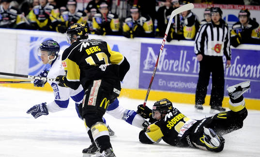 Västerås nr 82 Marcus Söderkvist och Leksands nr 61