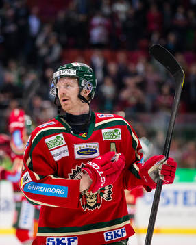 Per-Johan Axelsson, Frölunda deppig