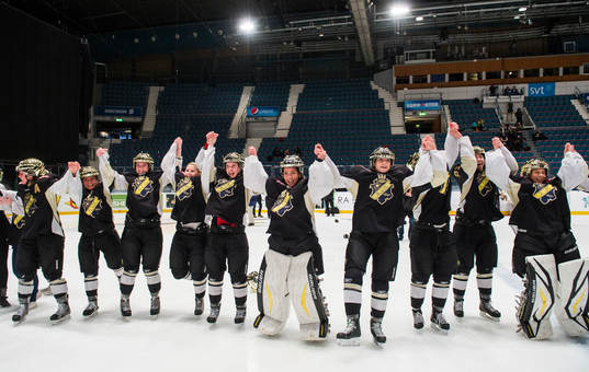 AIK jublar som svenska mästare