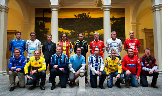 Lagbild på de allsvenska tränarna 2013, från vänster