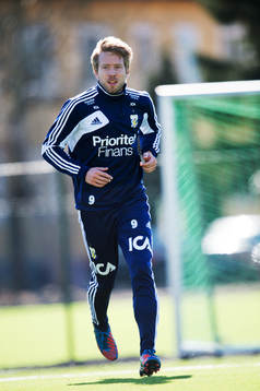 Adam Johansson gör sin första träning med IFK Göteborg