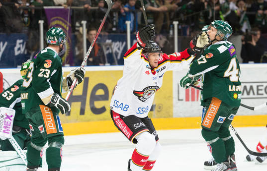 Mika Pyörälä, Luleå HF, jublar