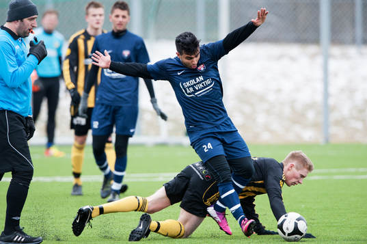Joel Svensson, Hässleholm, domaren blåser för ojusthet