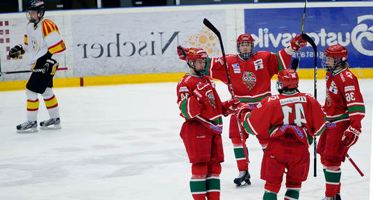 Jubel 1-2 målet med Modos nr 14 Robert Hägg