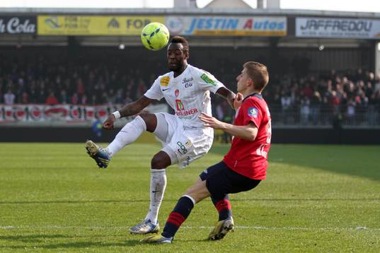 Larsen TOURE / Lucas DIGNE - 31.03.2013 - Brest / Lille -