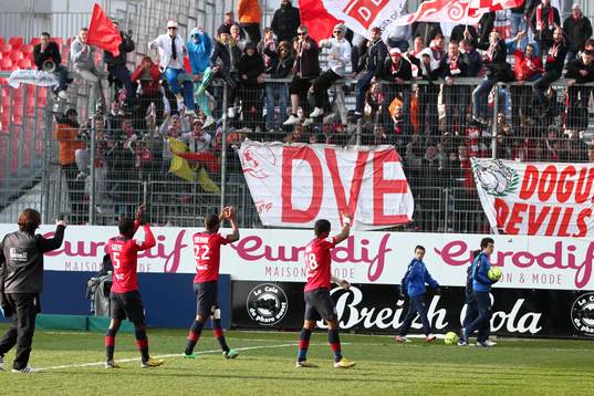 Joie Lille - supporters - 31.03.2013 - Brest / Lille - 30e