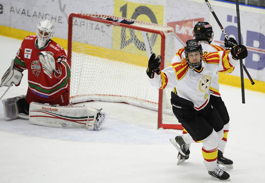 2-6 målet med Brynäs nr 38 Oskar Lindblom och Modos
