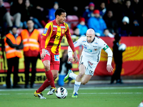 Sebastian Svärd, Syrianska jagas av Henrik Rydström,