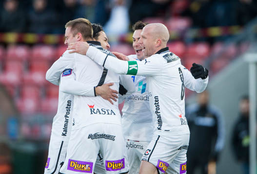 Mats Solheim, Kalmar kramas om av sin lagkamrater