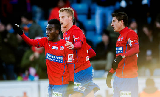 David Accam, Helsingborg, reagerar när han får ett