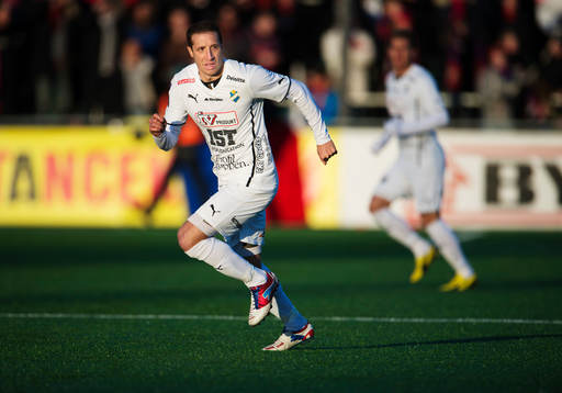 Kenny Pavey, Öster