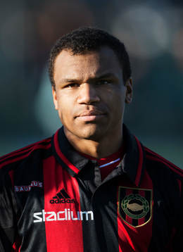 Serge-Junior Martinsson Ngou, Brommapojkarna
