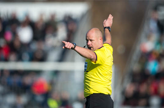 Martin Hansson, domare