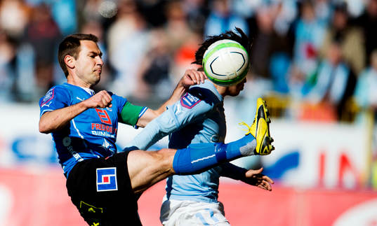 Stefan Selakovic, Halmstad, Simon Thern, Malmö FF