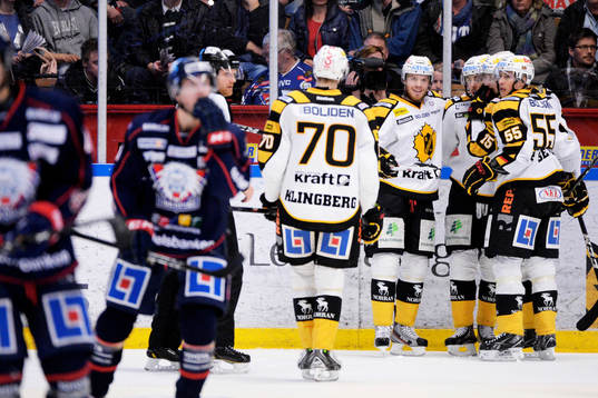 Skellefteå-spelare jublar