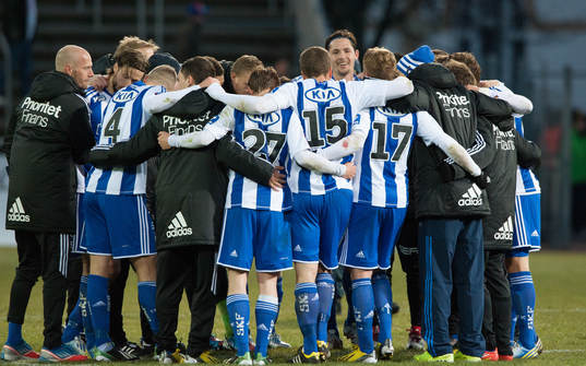 IFK samlas mitt på plan