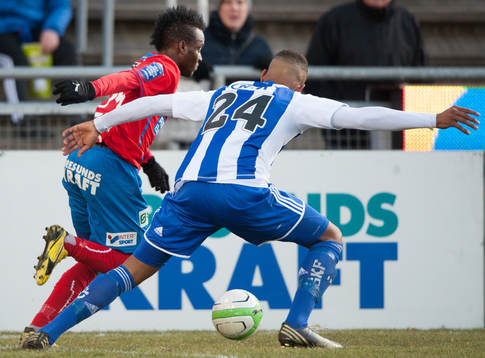 David Accam, Helsingborg, lurar Mikael Dyrestam, IFK