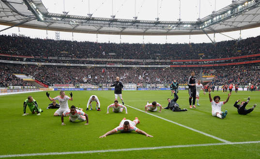 Bläddra bland fler bilder av Fotboll, Bundesliga, Eintracht Frankfurt - FC Bayern München