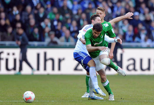 v.l. Julian Draxler, Sokratis Papastathopoulos (Bremen)