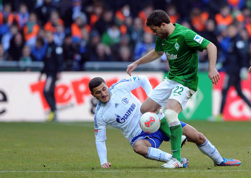 v.l. Sead Kolasinac, Sokratis Papastathopoulos (Bremen)