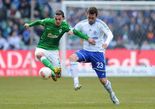 v.l. Aleksandar Stevanovic, Christian Fuchs (Schalke)
