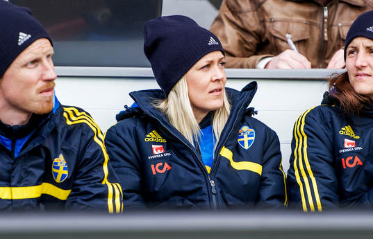 Josefine Öqvist, Sverige, på läktaren
