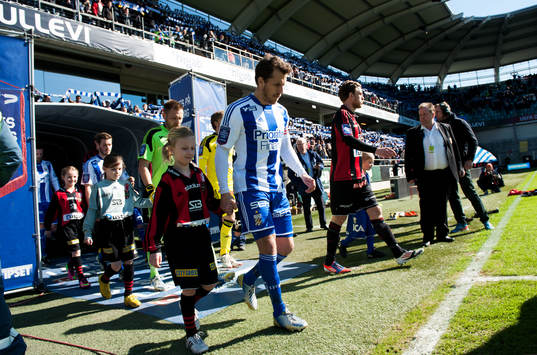 Tobias Hysén, IFK Göteborg, tågar in på Gamla Ullevi