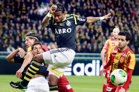 Celso Borges, AIK dras ned och Kennedy Igboananike, AIK