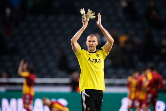 Ivan Turina, målvakt, AIK, tackar publiken