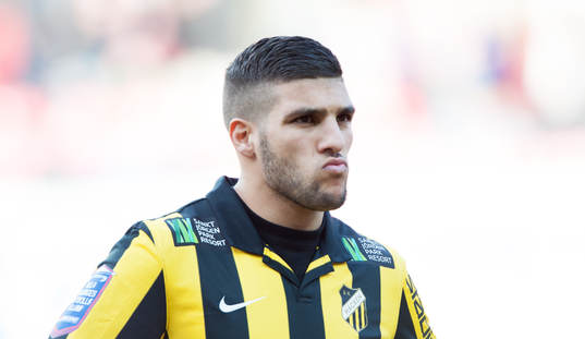 Moestafa El Kabir, Häcken