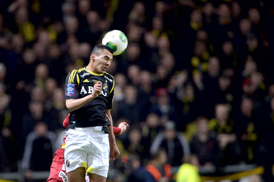 Nabil Bahoui, AIK högst i nickduellen