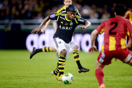 Martin Kayongo-Mutumba, AIK laddar för skott