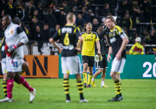 Ivan Turina, målvakt, AIK deppar på slutsignal