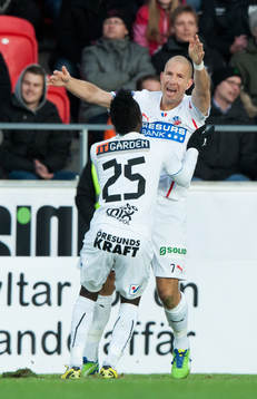 0-1 Mattias Lindström, Helsingborg, som grattas av David