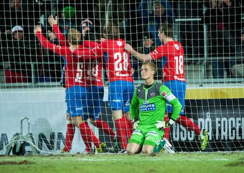 1-1 Pablo Pinones Arce, Öster, Pär Hansson, målvakt,