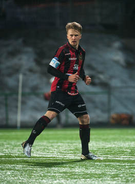 Jacob Une Larsson, Brommapojkarna
