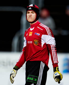 Matt Pyzdrowski, målvakt, Ängelholm, i sin snygga hjälm