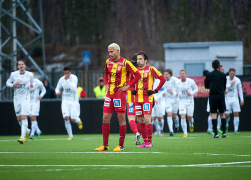 och Sebastian Svärd och Louay Chanko, Syrianska, deppar