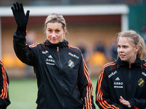 Madeleine Tegström, och Helén Holmgren, AIK