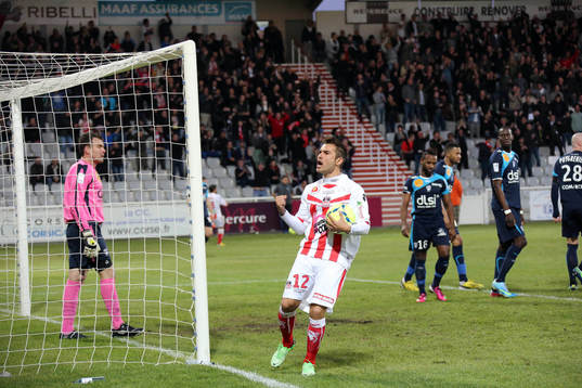 Joie de Adrian MUTU - 13.04.2013 - Ajaccio / Nancy - 32eme