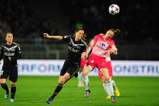 Lotta SCHELIN - Amelie COQUET -   13.04.2013 - Lyon /
