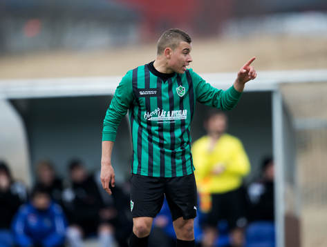 Jordan Larsson, Högaborg, manar på sitt lag