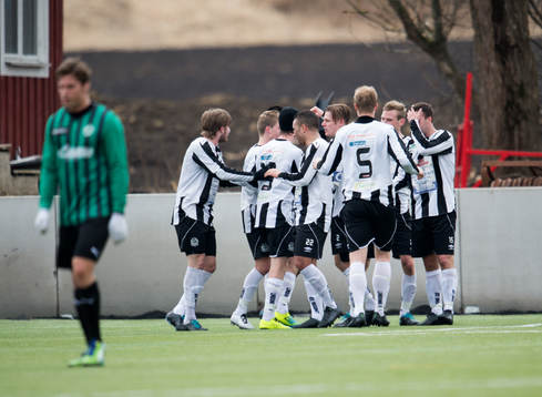 Lindome gör 3-2 genom Magnus Larsson, jubel