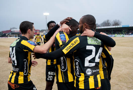 Rene Makondele, Häcken, gör 1-0, jubel Martin Ericsson,