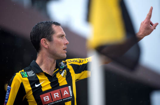Martin Ericsson, Häcken, ska slå en hörna