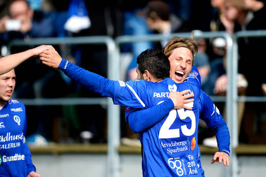 Imad Zatara och Martin Christensen, Åtvidaberg kramar om