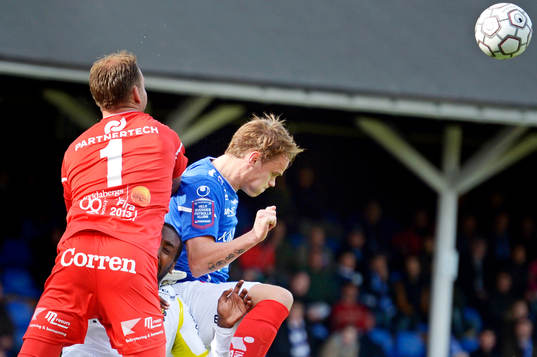 Henok Goitom, AIK kommer i kläm mellan Henrik Gustavsson